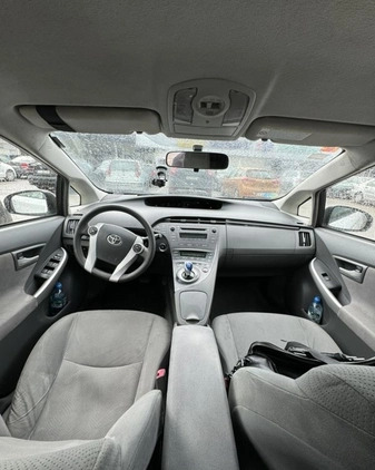 Toyota Prius cena 27800 przebieg: 289322, rok produkcji 2010 z Poznań małe 56